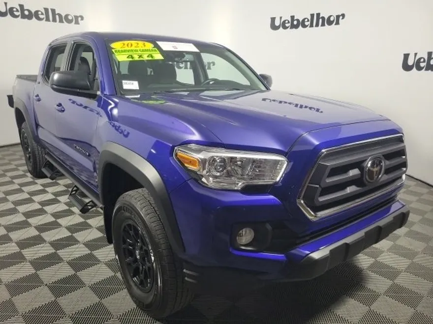 2023 Toyota Tacoma SR5 Double Cab V6 photo 1
