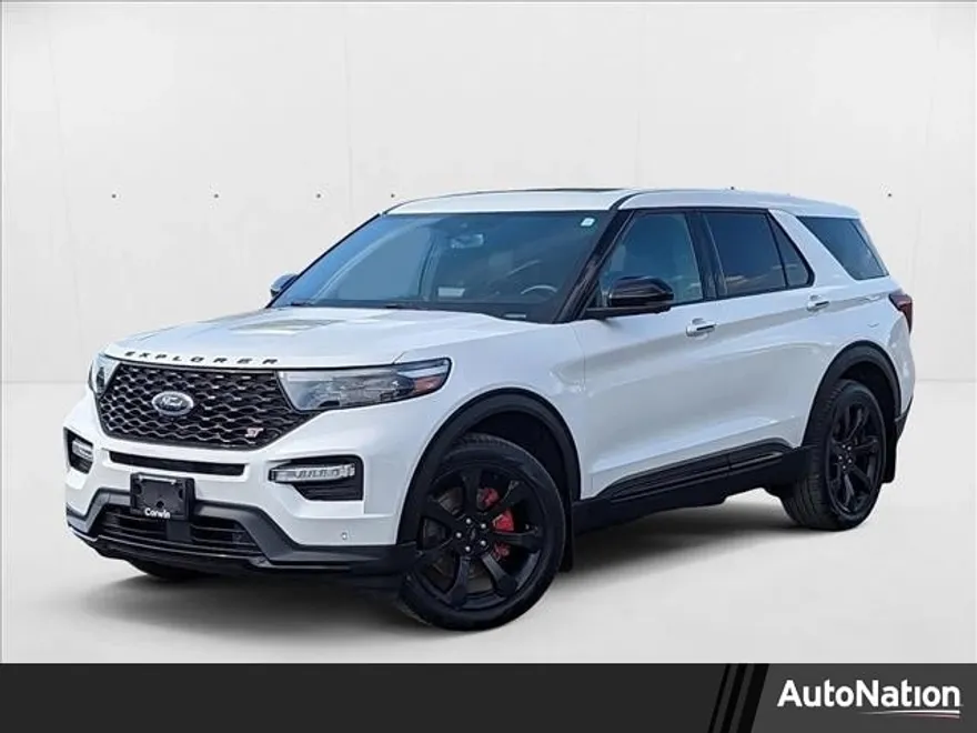 2022 Ford Explorer ST photo 1