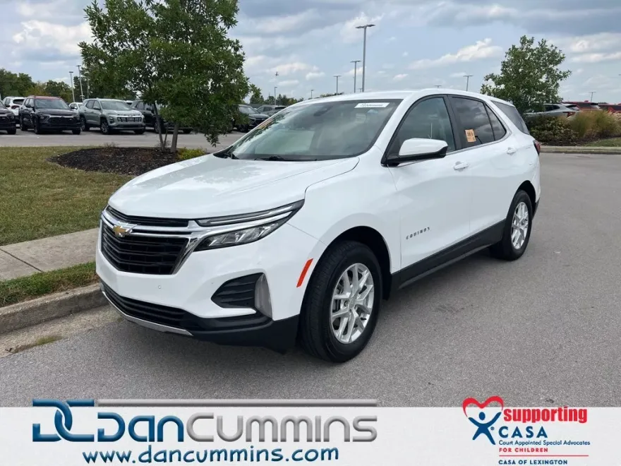 2023 Chevrolet Equinox LT photo 1