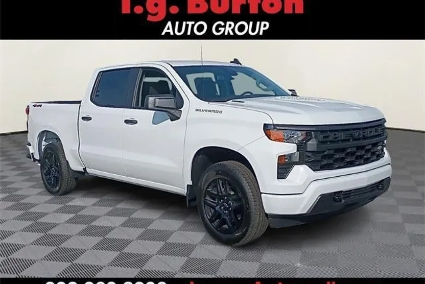 2026 Chevrolet Silverado 1500 Custom photo 1