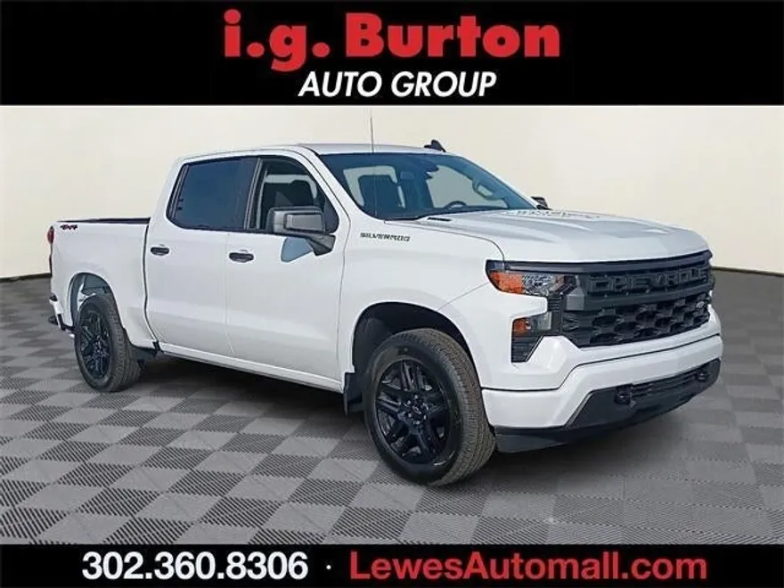2026 Chevrolet Silverado 1500 Custom photo 1