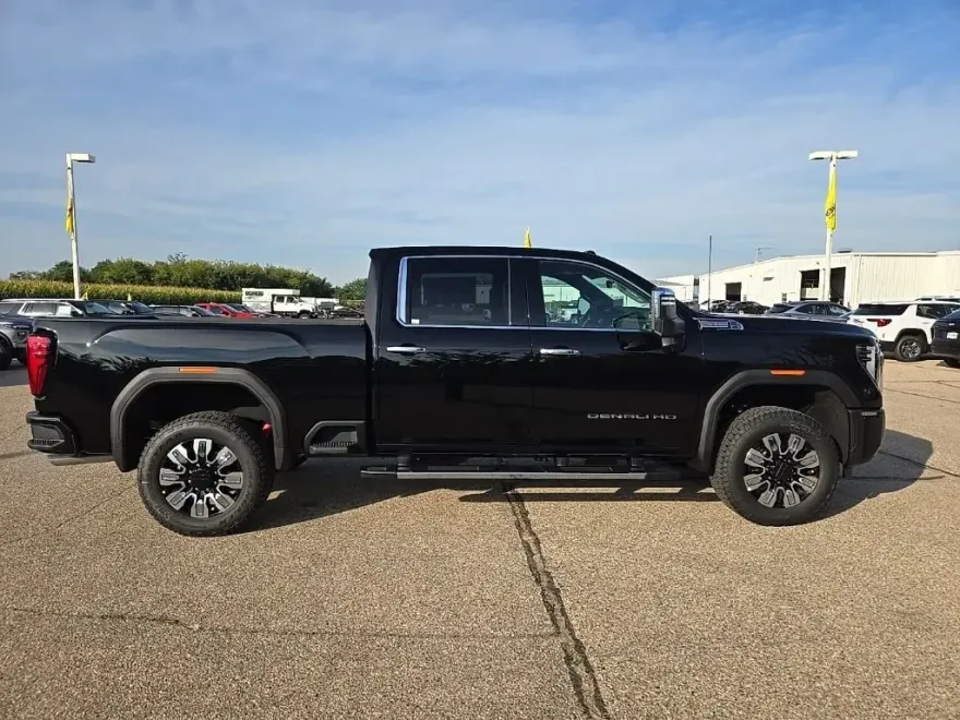 2025 Gmc Sierra HD Denali photo 1