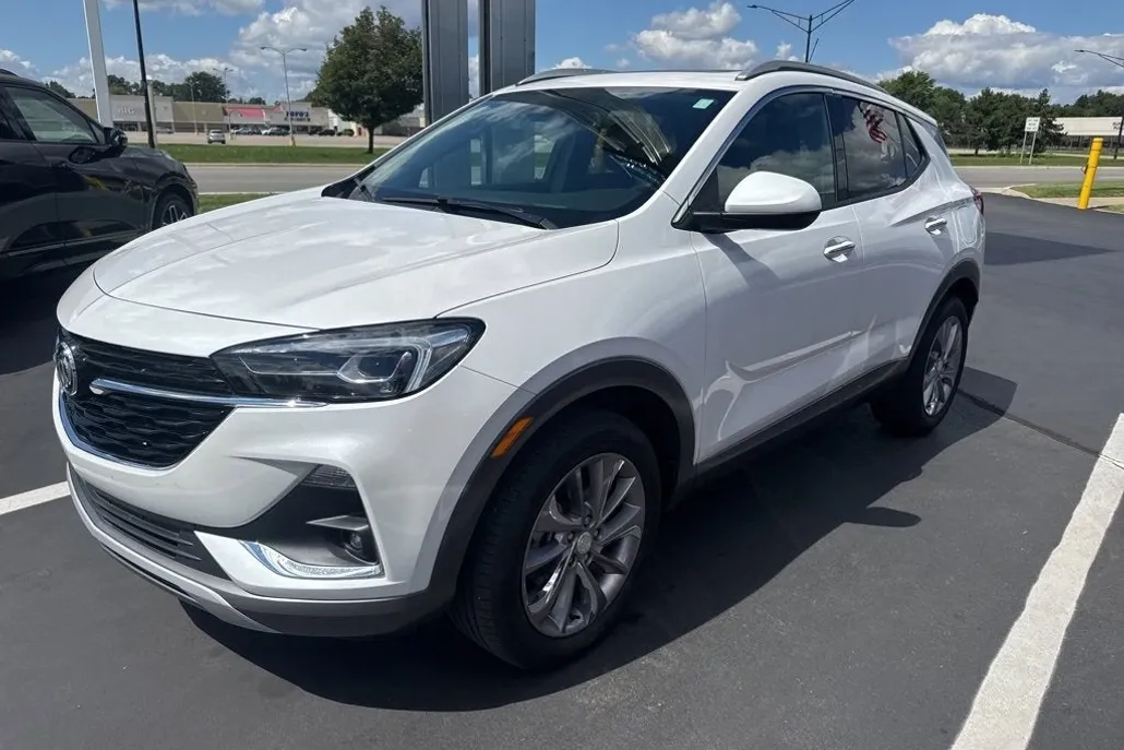 2023 Buick Encore GX Essence photo 1