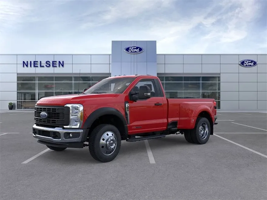 2025 Ford F-450 photo 1