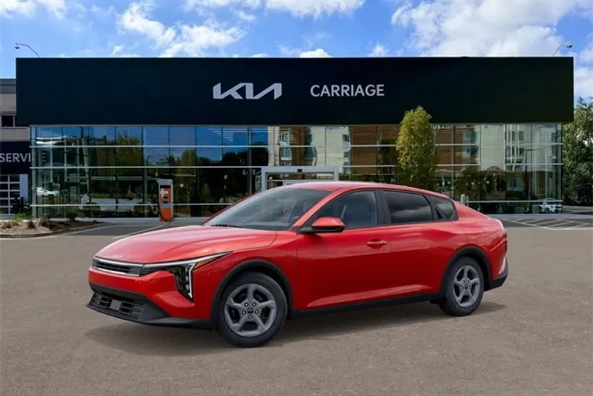 2025 Kia K4 LXS photo 1