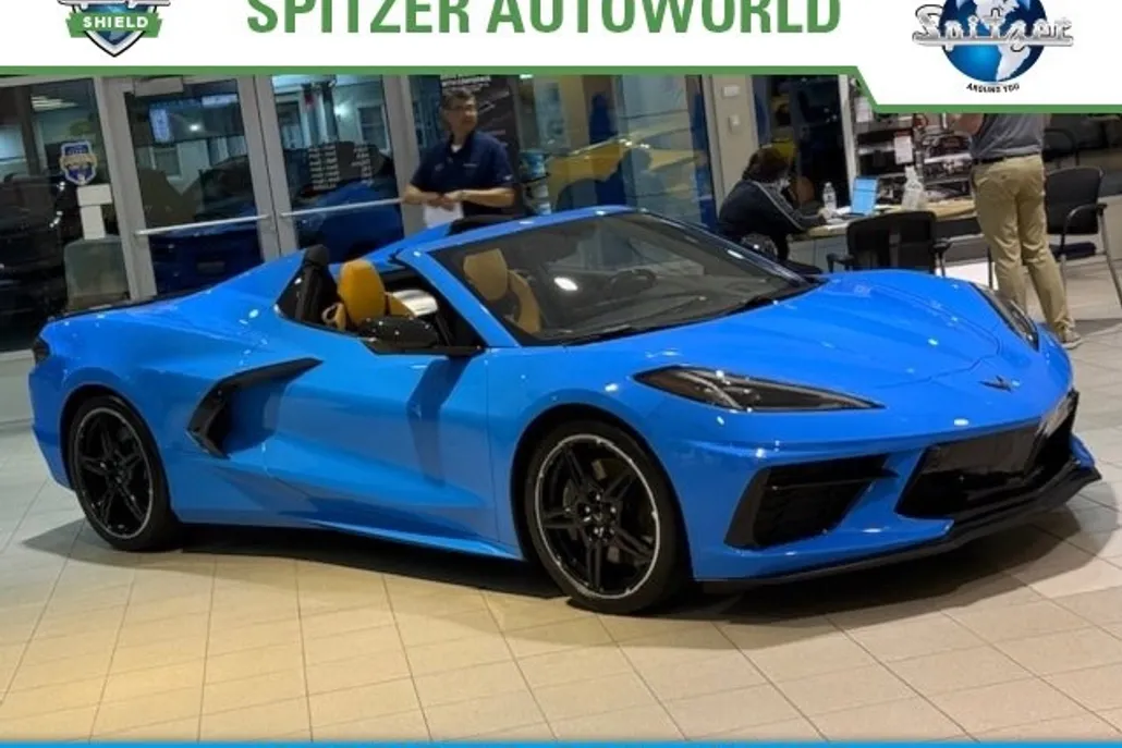 2022 Chevrolet Corvette Stingray 2LT photo 1