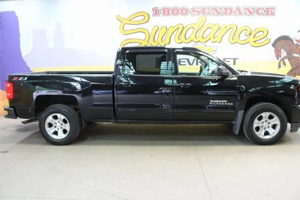 2018 Chevrolet Silverado 1500 LT2 photo 1