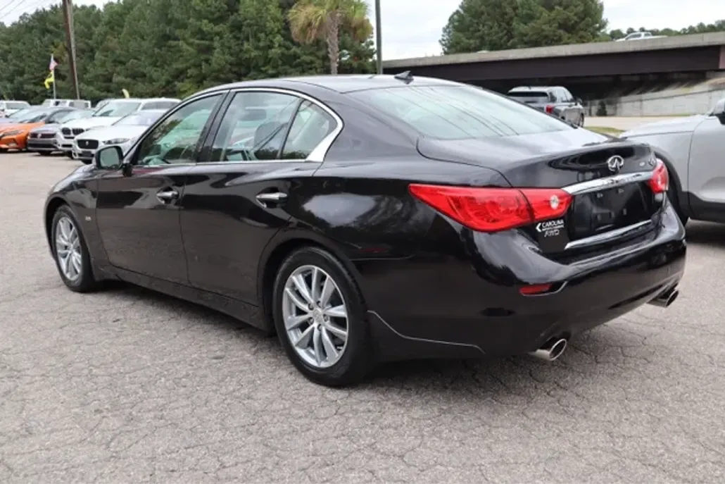 2016 Infiniti Q50 2.0t Premium AWD photo 1
