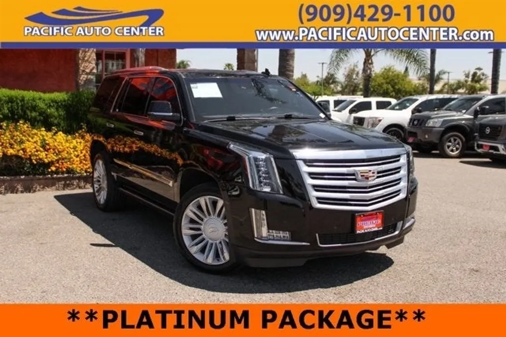 2018 Cadillac Escalade Platinum photo 1