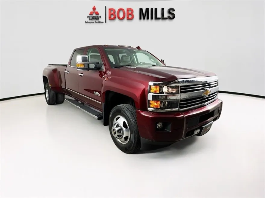 2016 Chevrolet Silverado 3500HD High Country photo 1