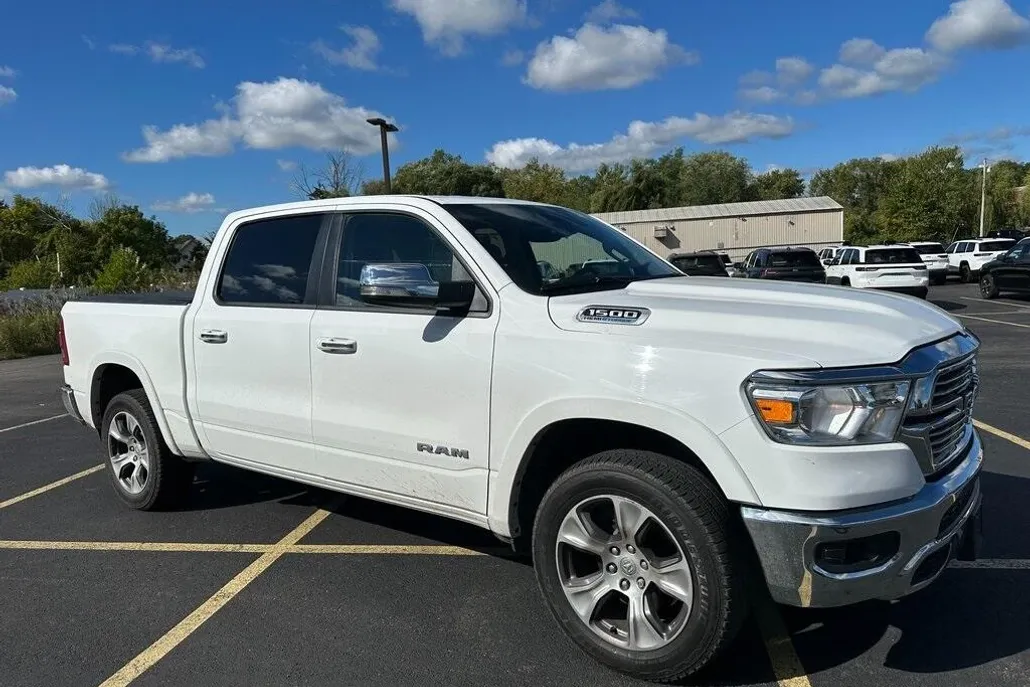 2022 Ram 1500 Laramie photo 1