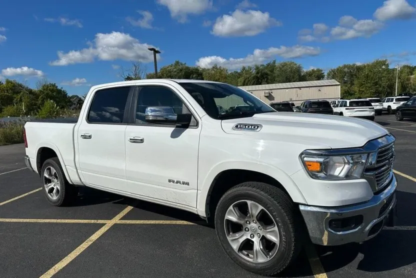 2022 Ram 1500 Laramie photo 1