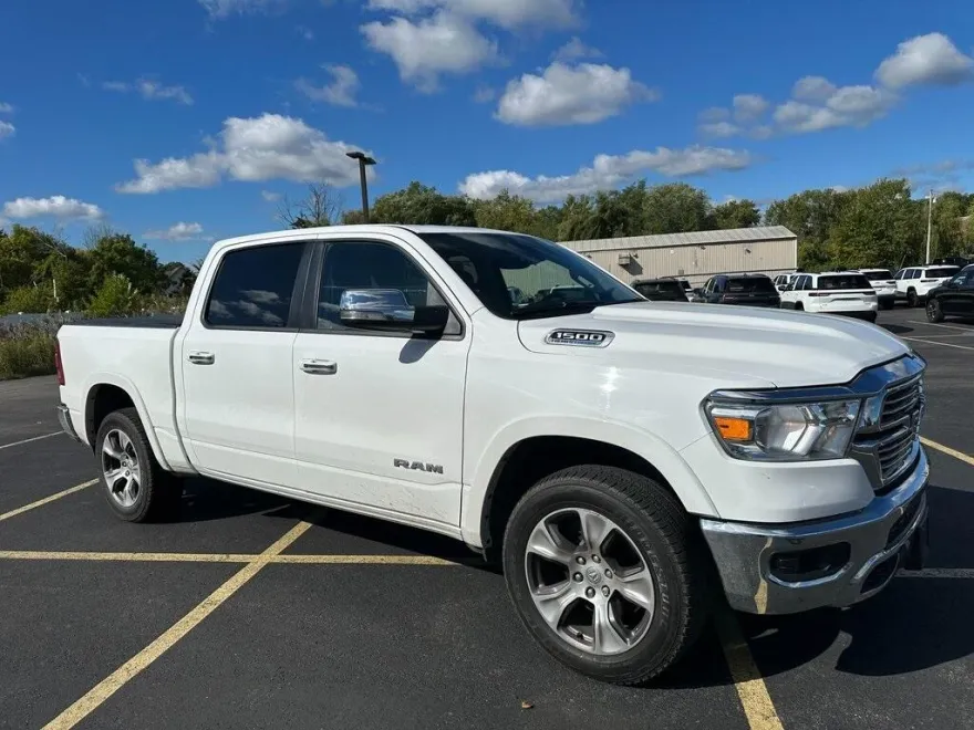 2022 Ram 1500 Laramie photo 1