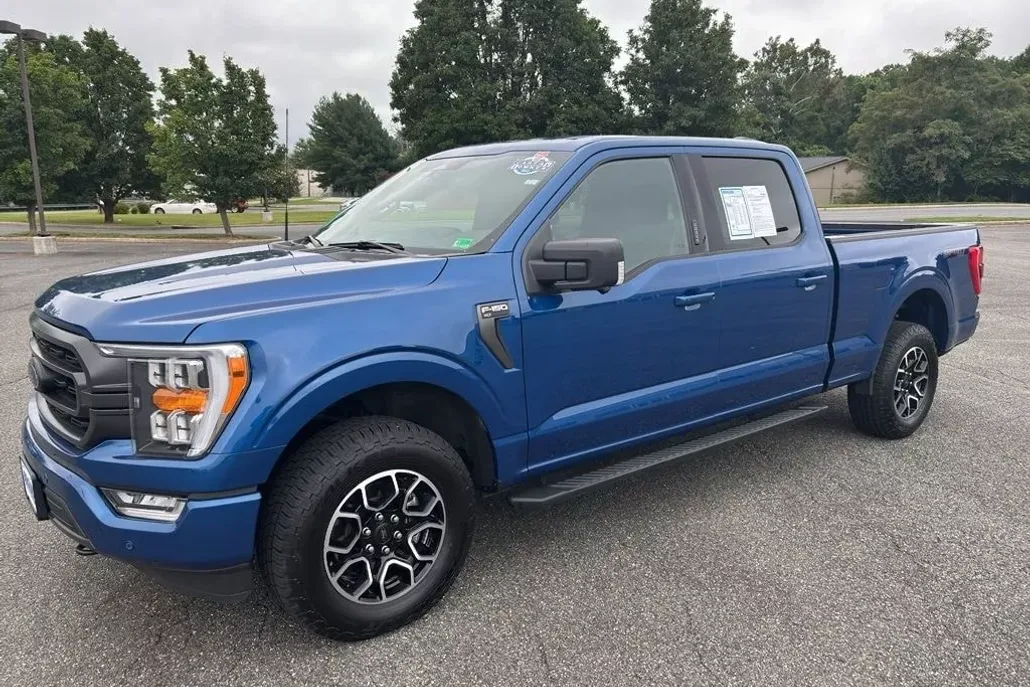 2023 Ford F-150 XLT photo 1