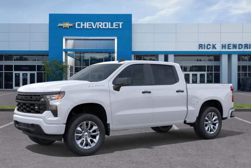 2025 Chevrolet Silverado 1500 Custom photo 1