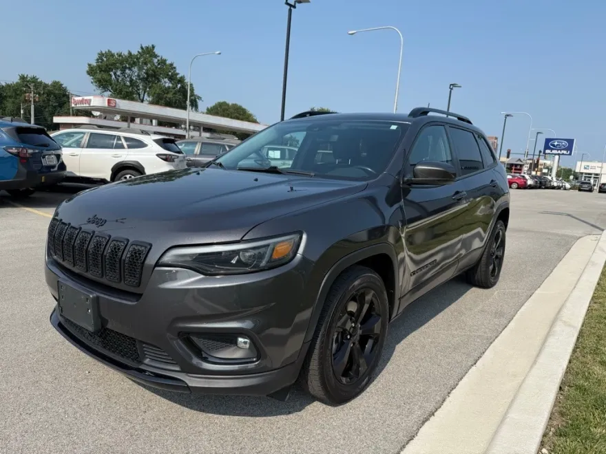 2021 Jeep Cherokee Latitude photo 1