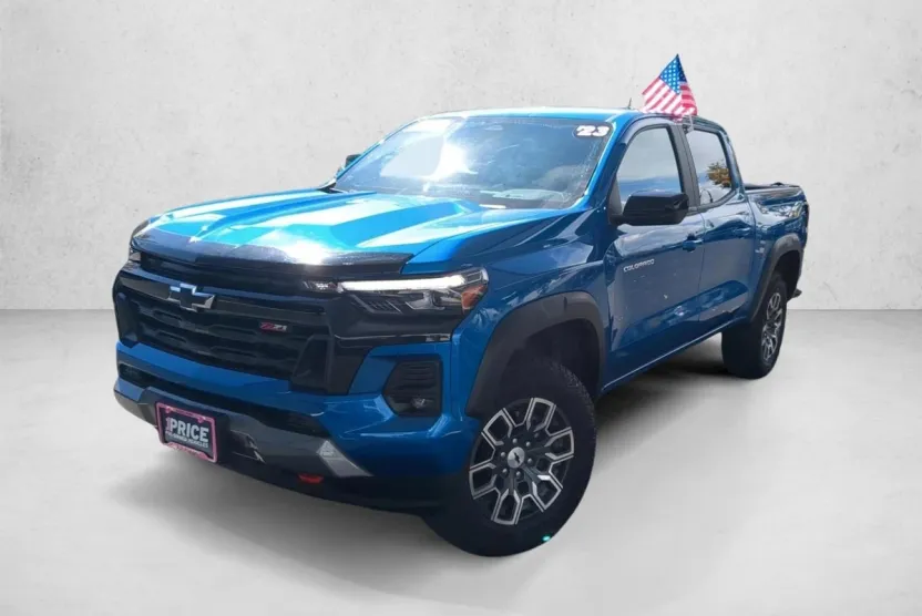 2023 Chevrolet Colorado Z71 photo 1