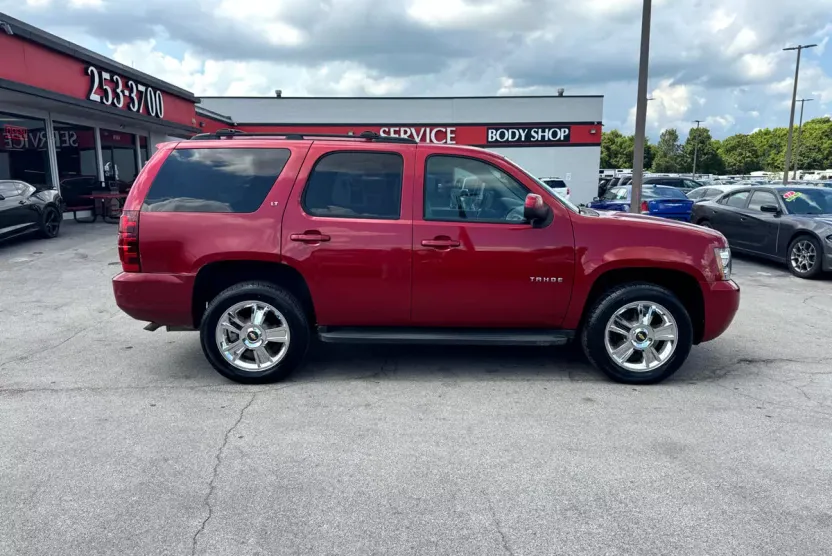 2013 Chevrolet Tahoe LT photo 1