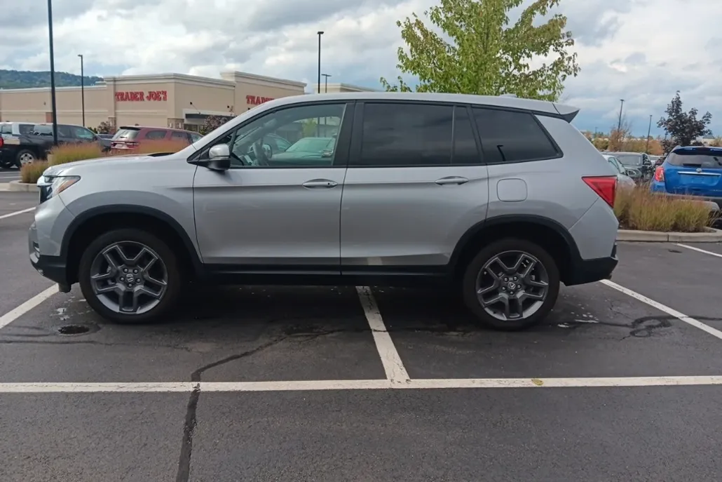 2022 Honda Passport EX-L photo 1