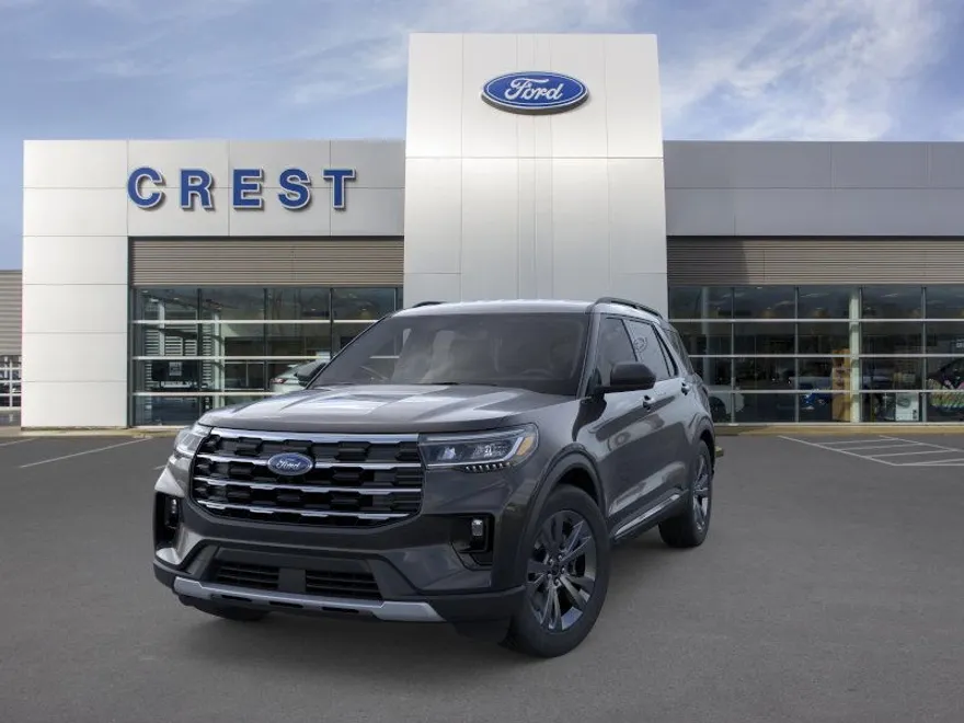 2025 Ford Explorer photo 1