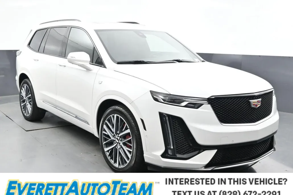 2024 Cadillac XT6 Sport photo 1