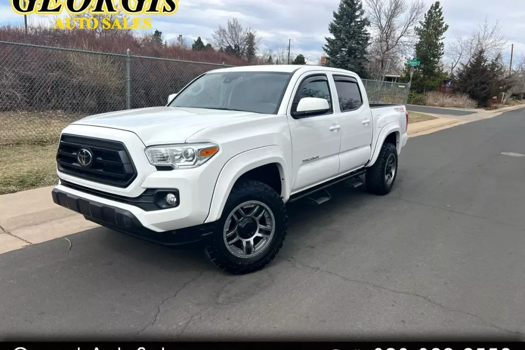 2023 Toyota Tacoma Access Cab SR5 photo 1