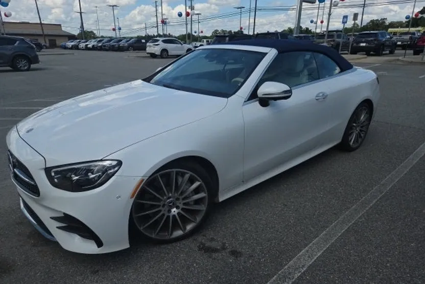 2022 Mercedes Benz E 450 photo 1