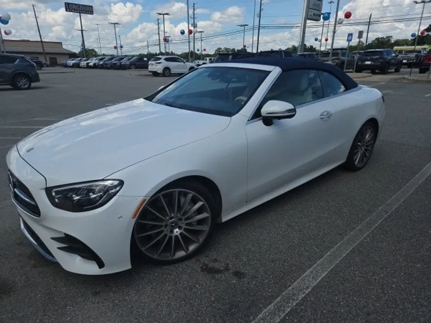 2022 Mercedes Benz E 450 photo 1