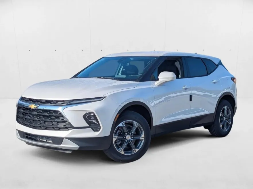 2025 Chevrolet Blazer 2LT photo 1