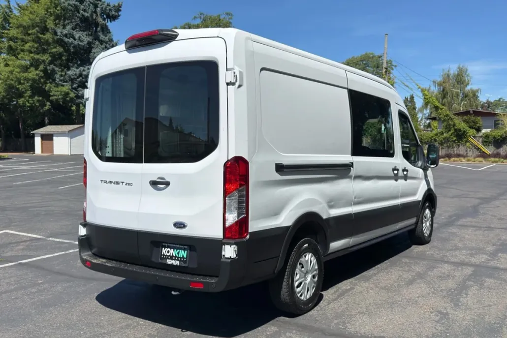 2021 Ford Transit Cargo Van photo 1