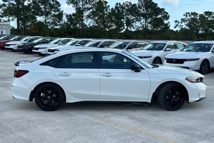 2026 Honda Civic Si photo 1