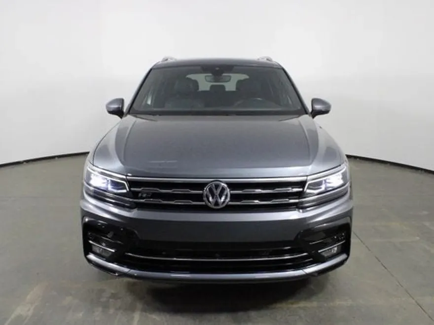 2021 Volkswagen Tiguan SEL Premium R-Line photo 1