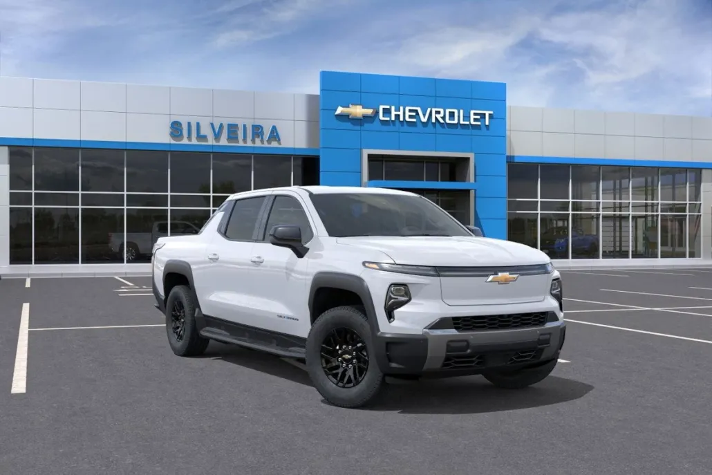 2026 Chevrolet Silverado EV LT photo 1
