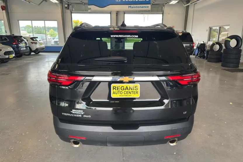 2023 Chevrolet Traverse Cloth photo 1