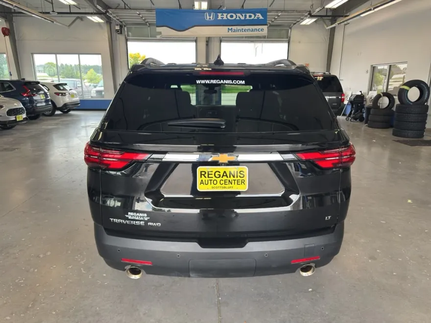 2023 Chevrolet Traverse Cloth photo 1