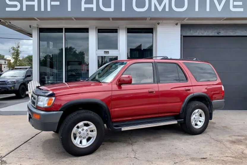1998 Toyota 4Runner SR5 V6 photo 1