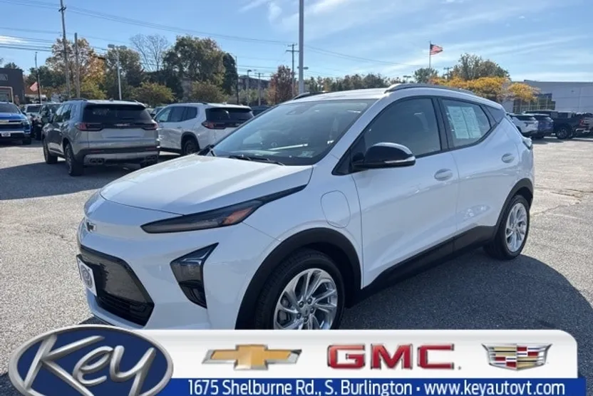 2023 Chevrolet Bolt EUV photo 1
