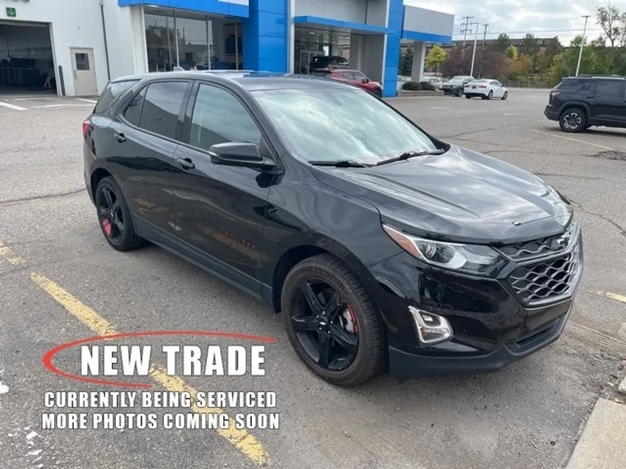 2019 Chevrolet Equinox LT photo 1