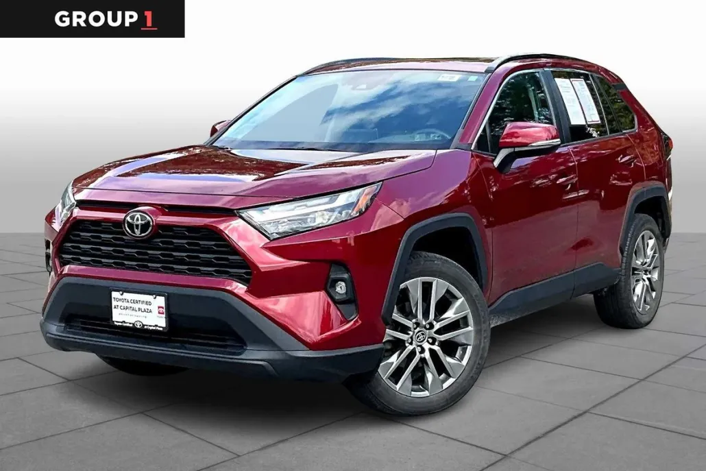 2022 Toyota RAV4 XLE Premium photo 1