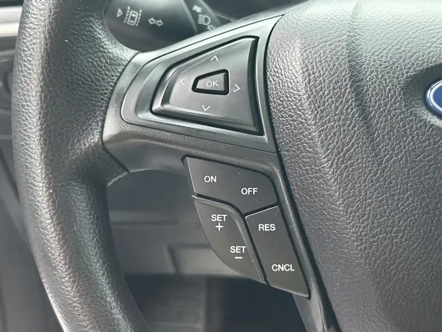 2023 Ford Edge SE photo 24