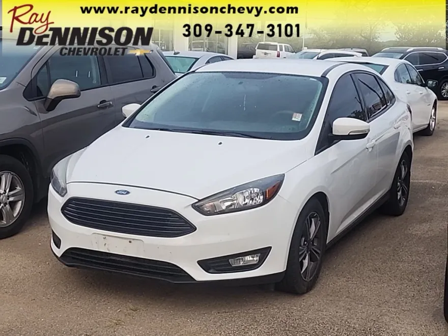 2017 Ford Focus SE photo 1