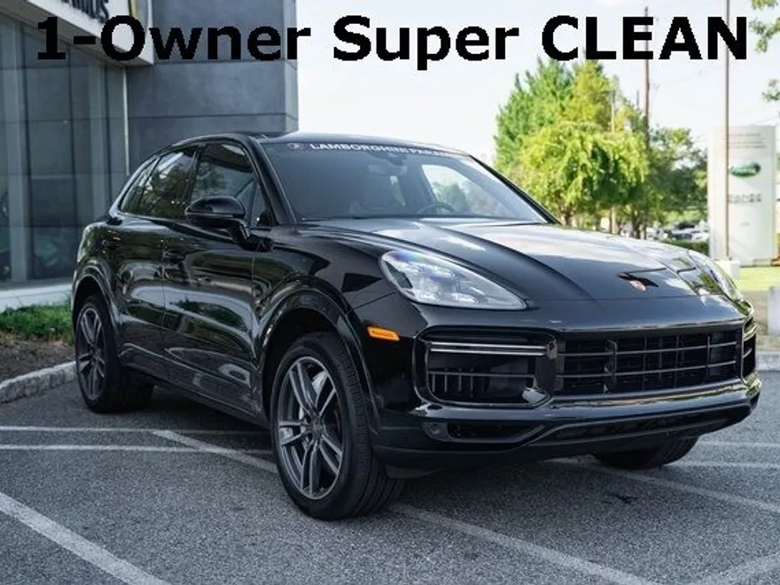 2022 Porsche Cayenne Turbo photo 1