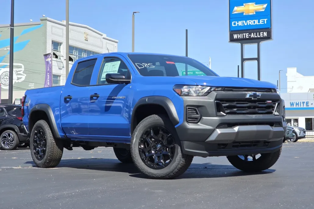 2026 Chevrolet Colorado Trail Boss photo 1