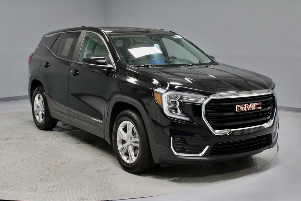 2024 Gmc Terrain SLE photo 1