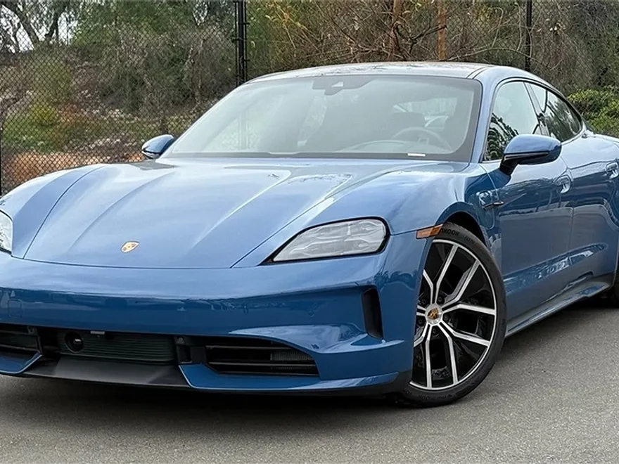 2025 Porsche Taycan S photo 1