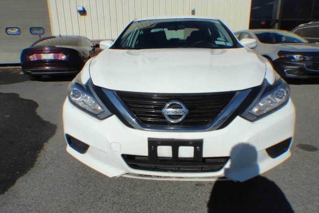 2018 Nissan Altima 2.5 S photo 1