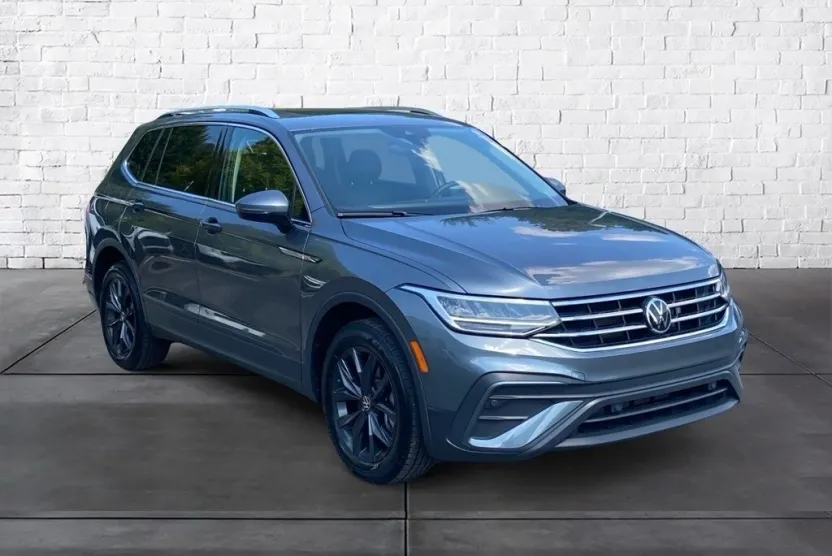 2024 Volkswagen Tiguan SE Wolfsburg Edition photo 1