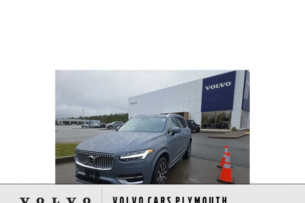 2023 Volvo XC90 B5 AWD Plus photo 1