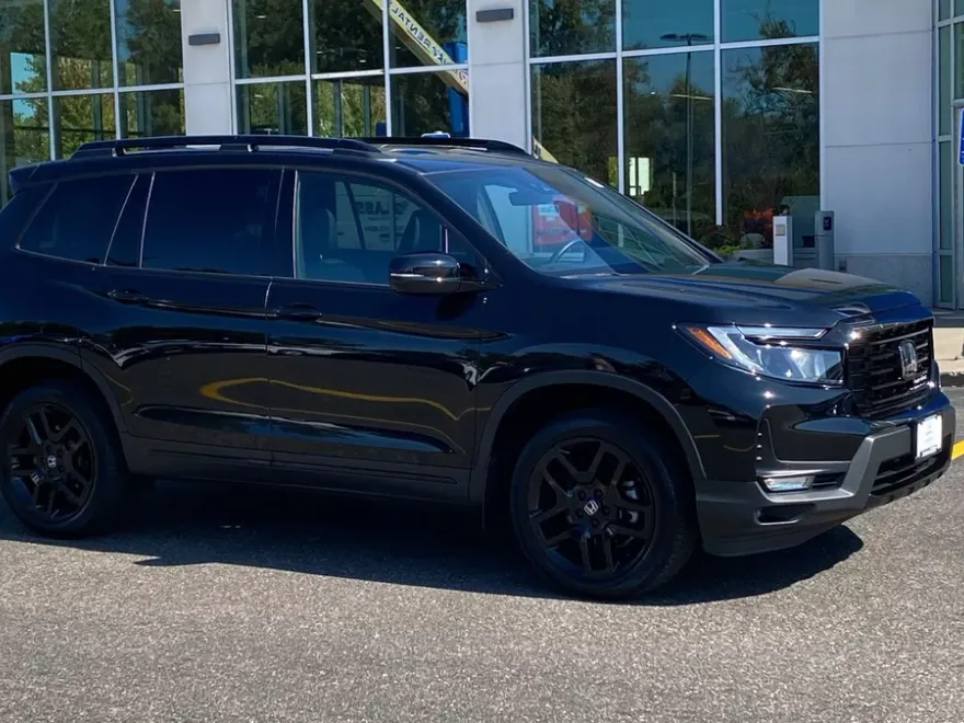2024 Honda Passport Black Edition photo 1