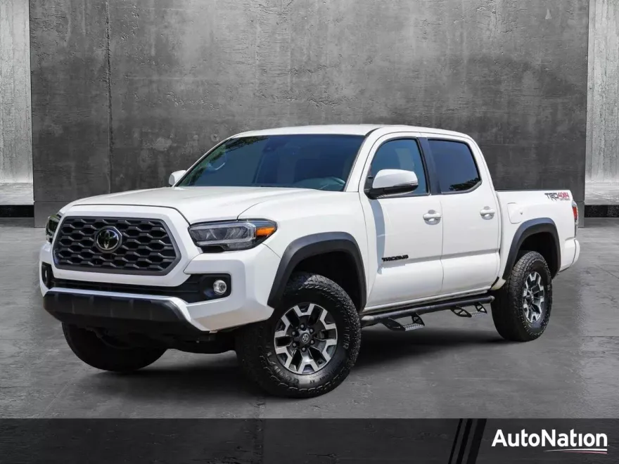 2023 Toyota Tacoma TRD V6 photo 1